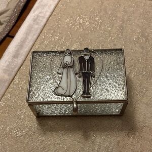 Glass Wedding Couple Jewelry Box